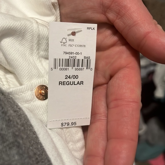 NWT GAP Girlfried Mid Rise - Picture 8 of 9